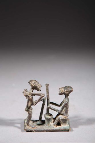 Couple of bronze characters Sénoufo 