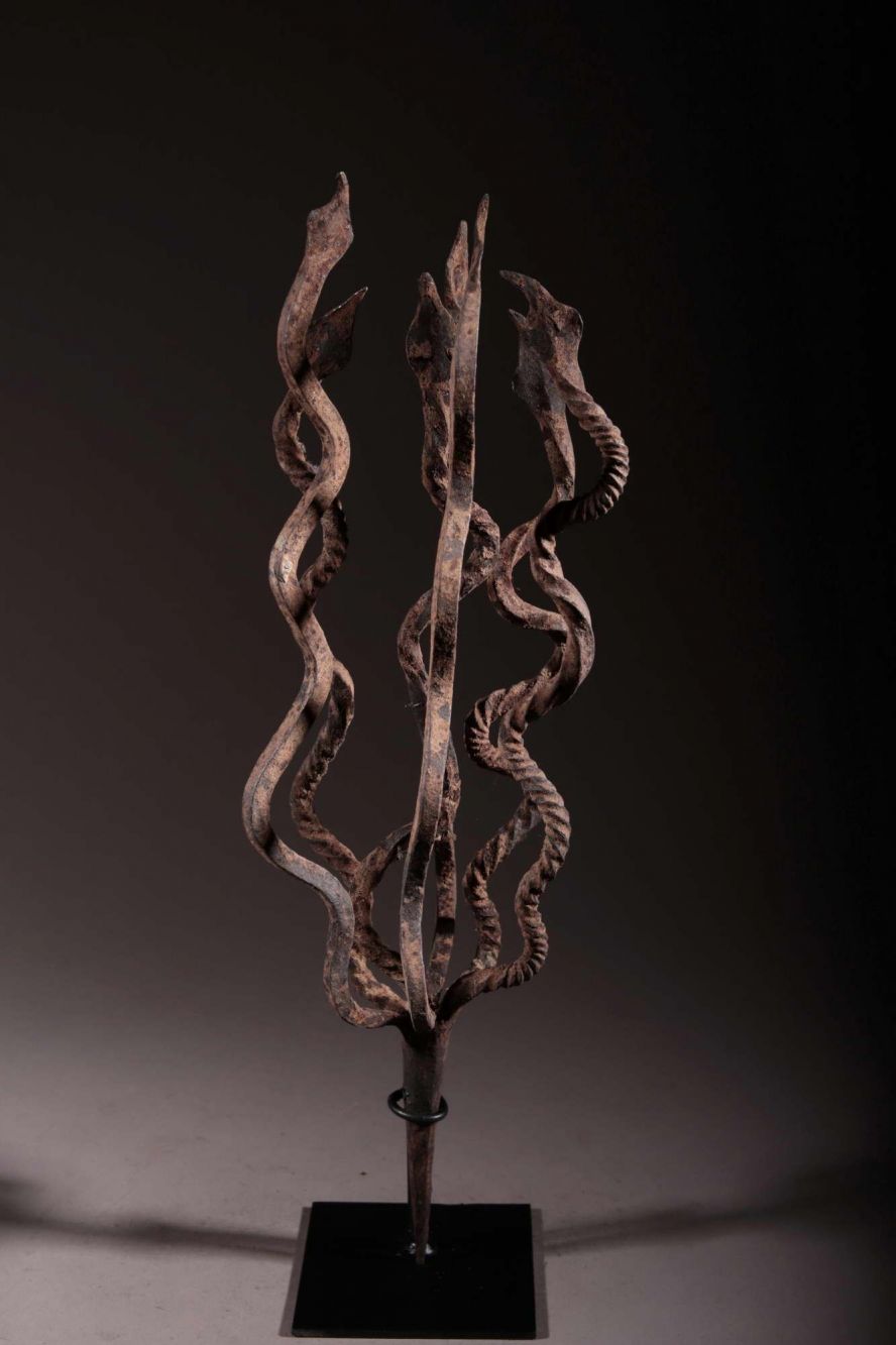 Mumuye black iron idol 