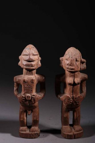 Tiv Pair of statuettes of ancestors 
