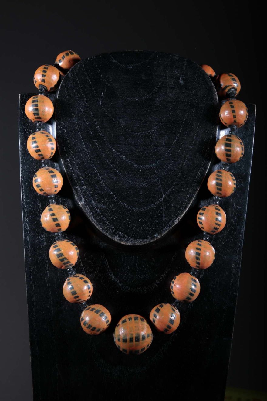 Collier ethnique perles en terre cuite de kapélé 