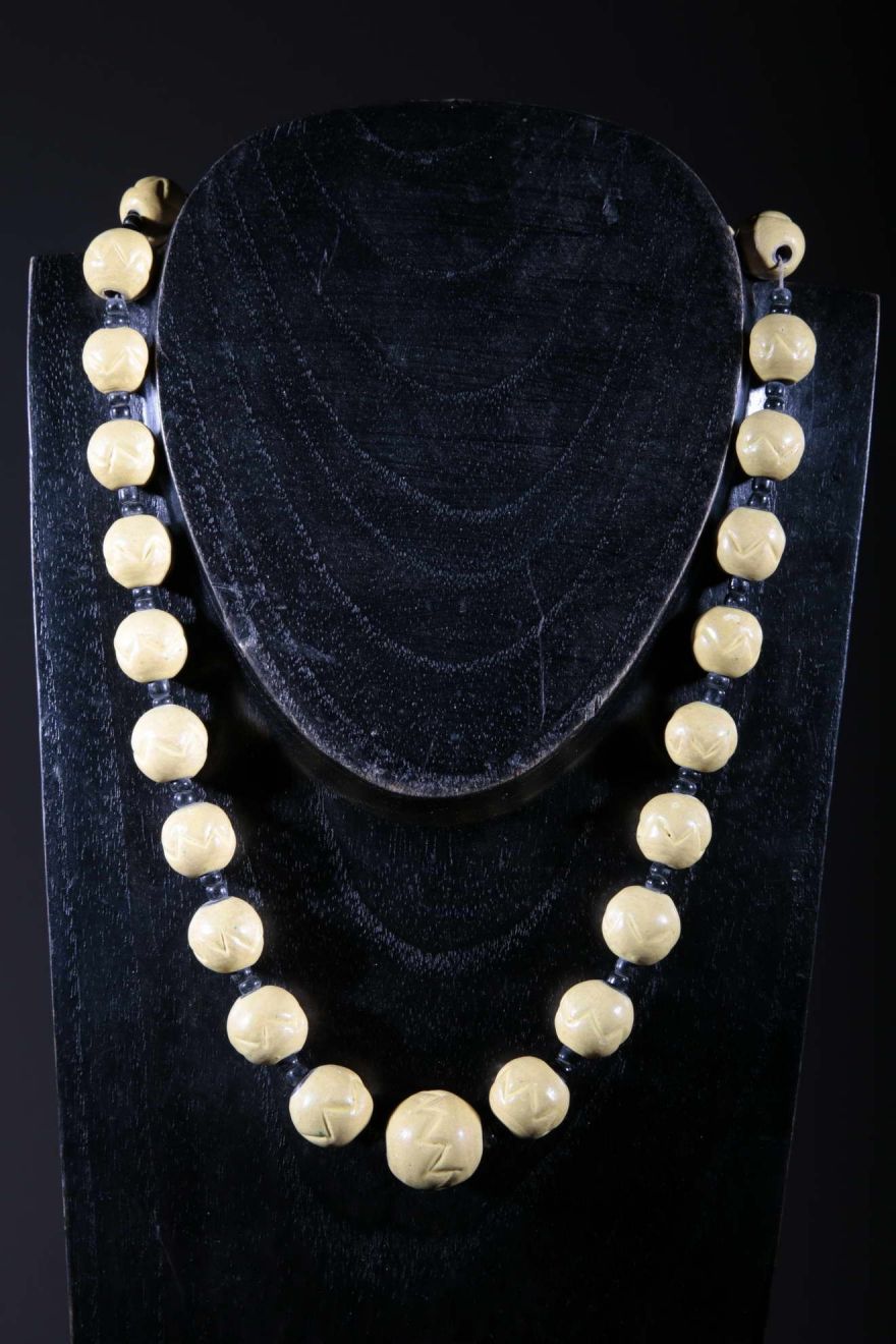 Collier ethnique perles en terre cuite de kapélé 