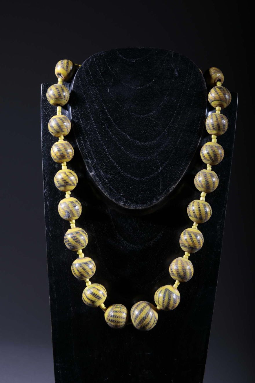 Collier ethnique perles en terre cuite de kapélé 